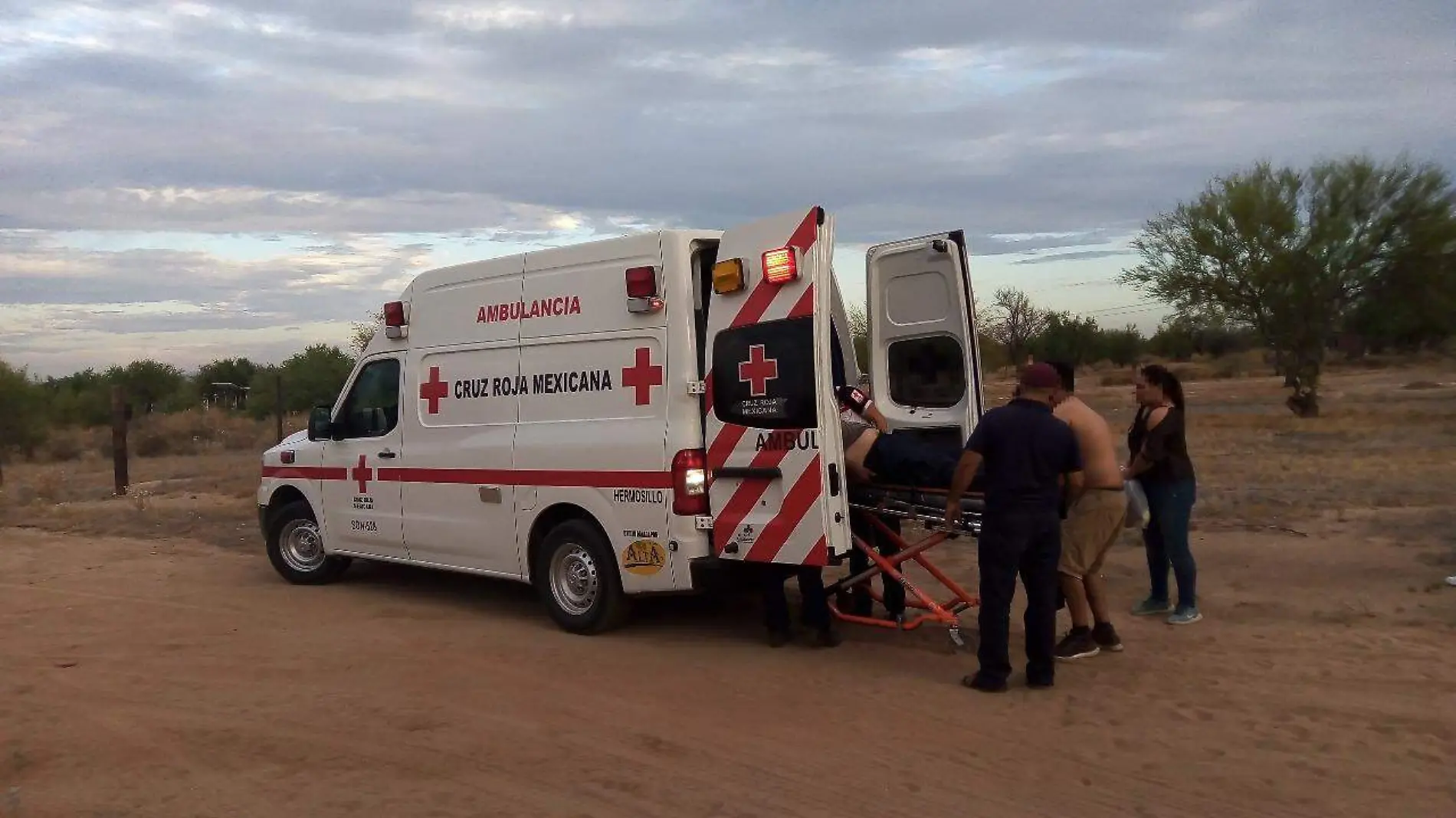 ambulancia cruz roja